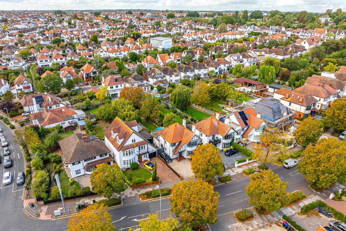chalkwell-avenue-westcliff-on-sea-ss0