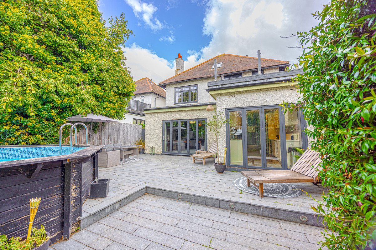 chalkwell-avenue-westcliff-on-sea-ss0
