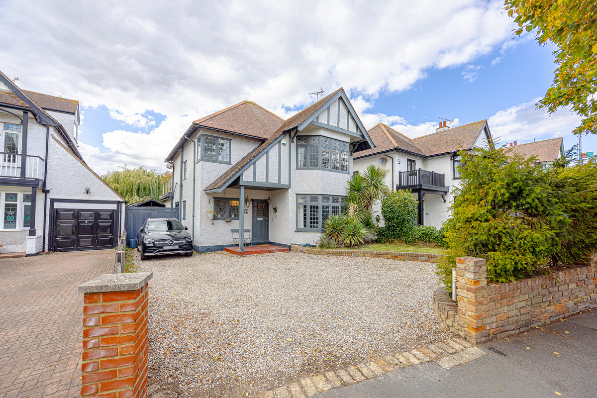 chalkwell-avenue-westcliff-on-sea-ss0