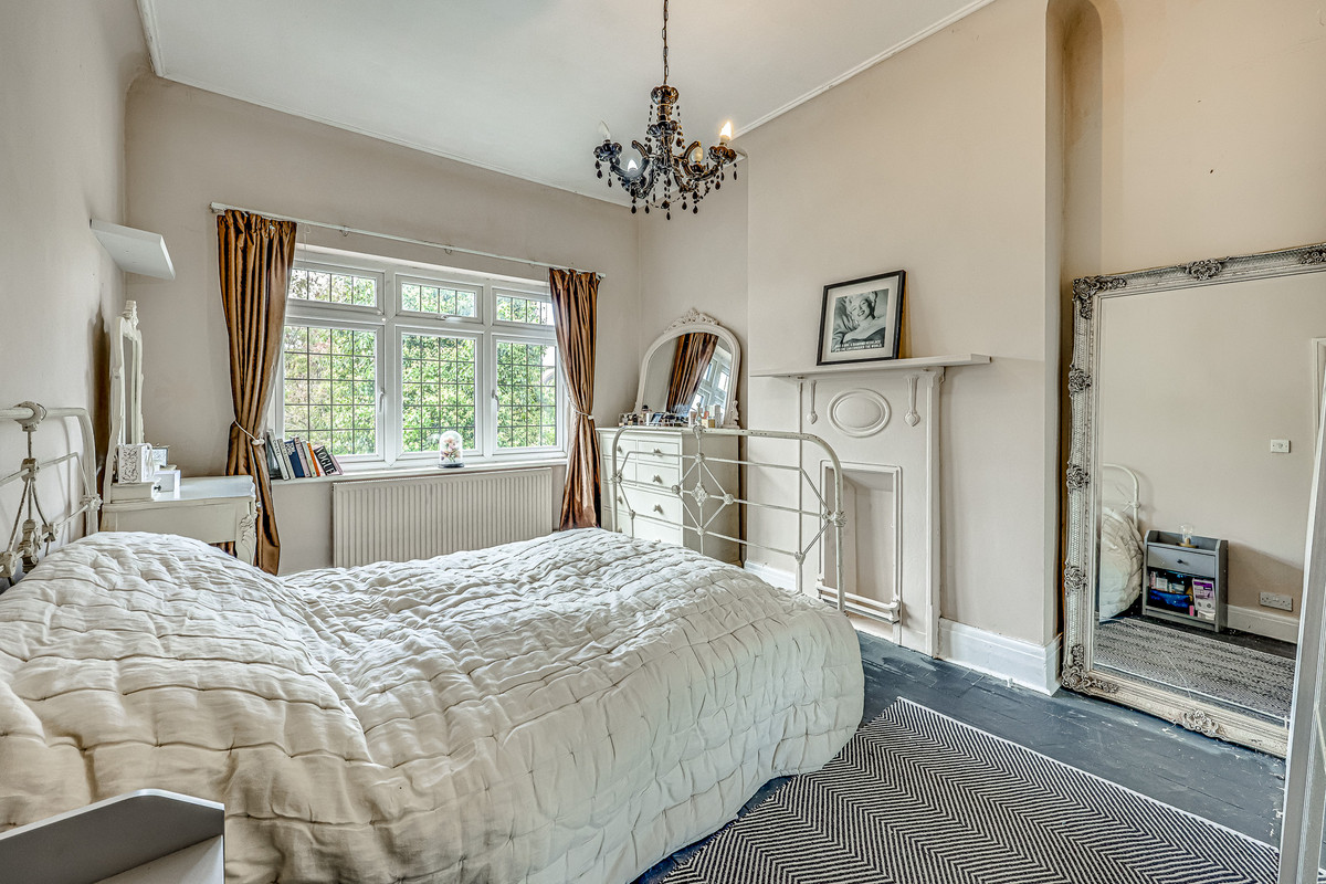 chalkwell-avenue-westcliff-on-sea-ss0