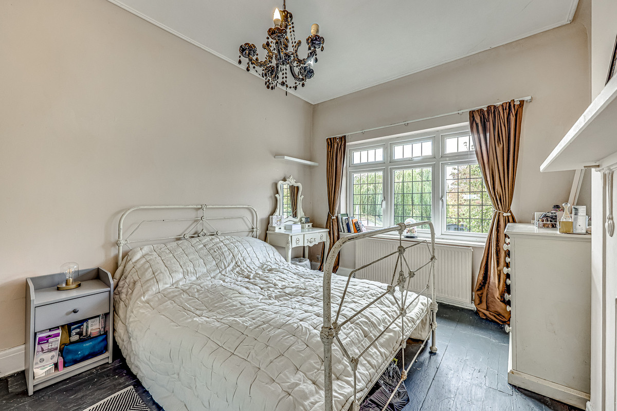 chalkwell-avenue-westcliff-on-sea-ss0