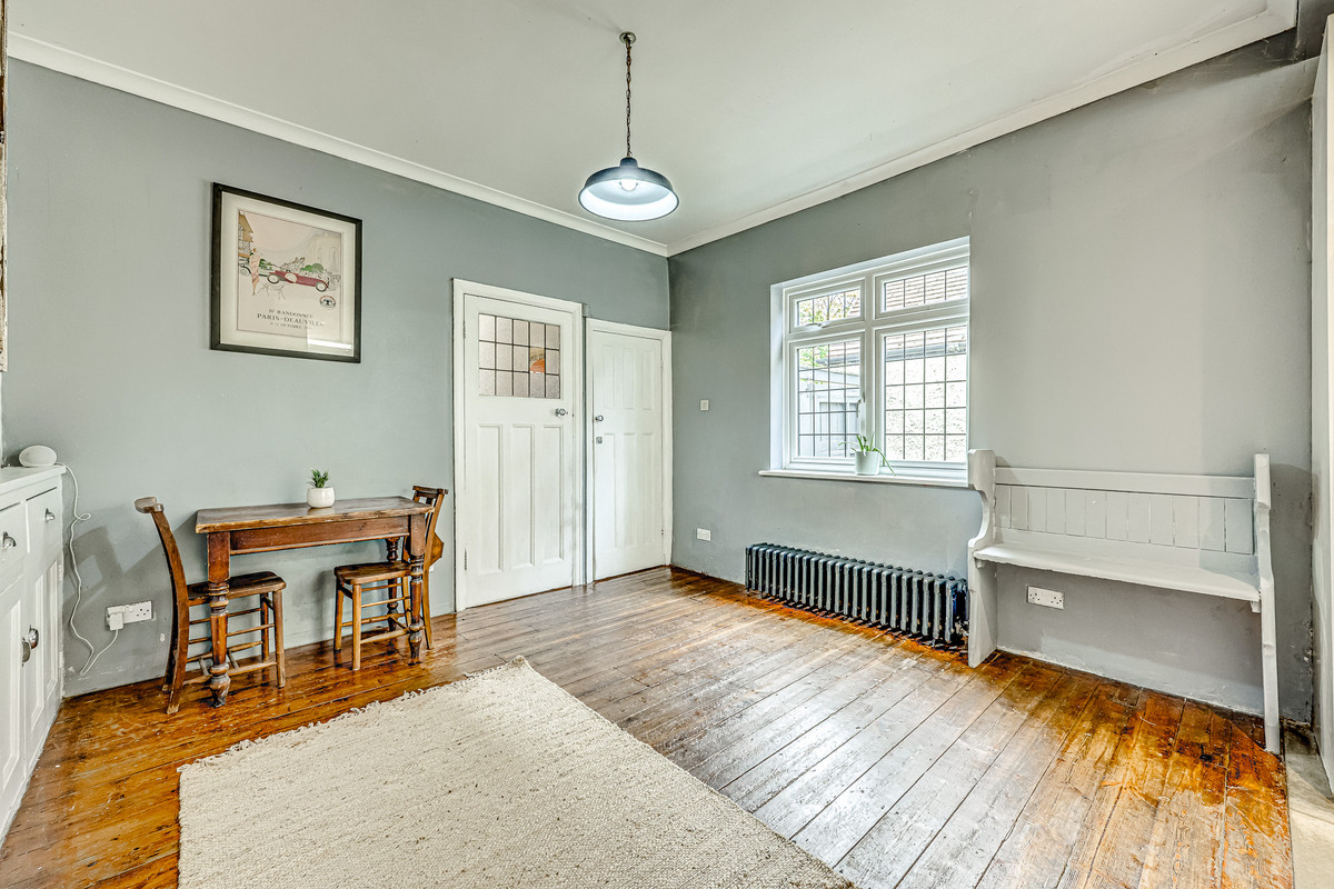 chalkwell-avenue-westcliff-on-sea-ss0