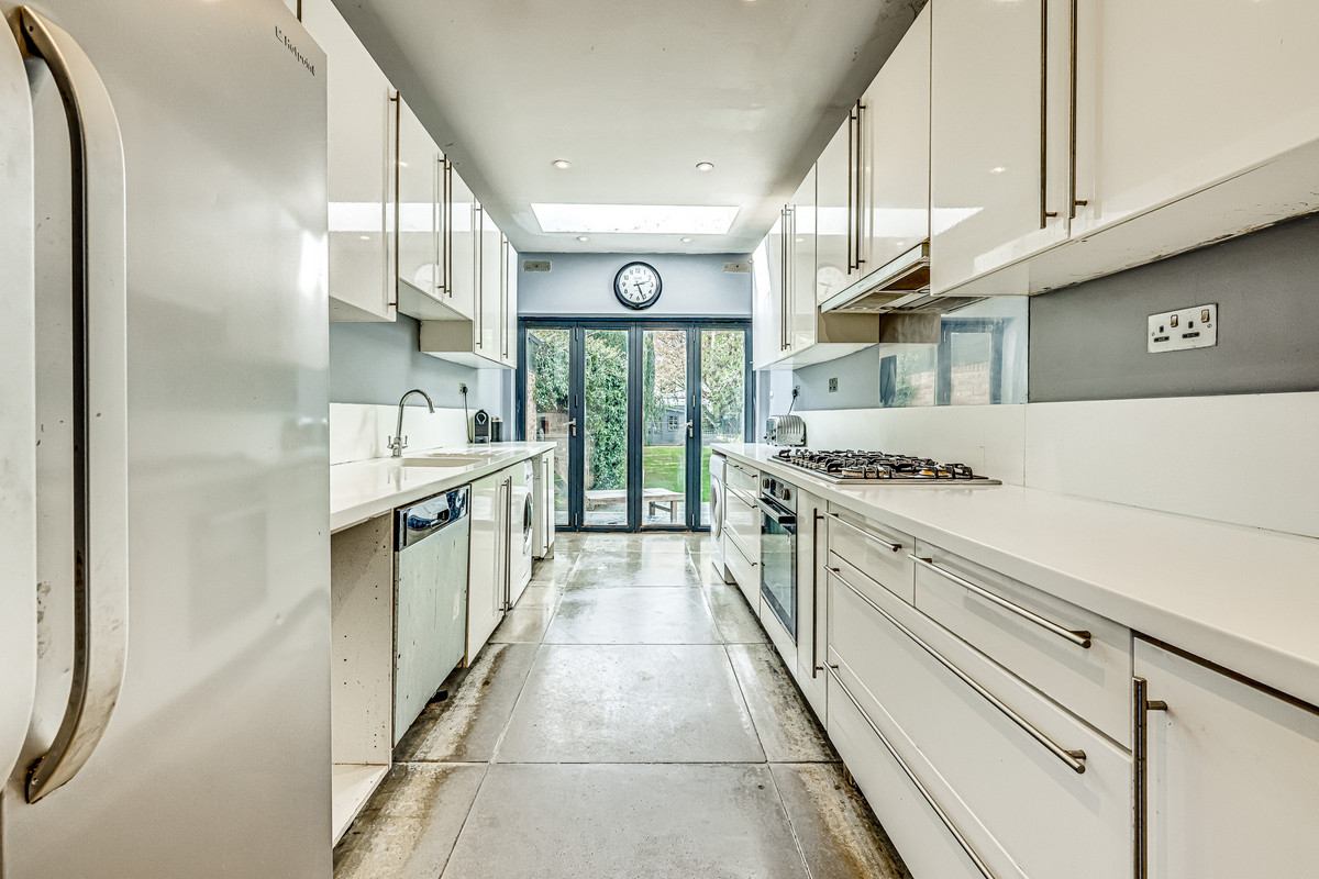 chalkwell-avenue-westcliff-on-sea-ss0