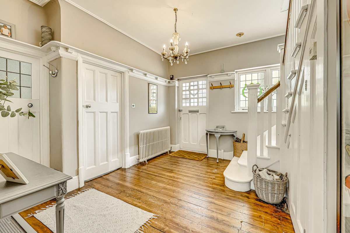 chalkwell-avenue-westcliff-on-sea-ss0