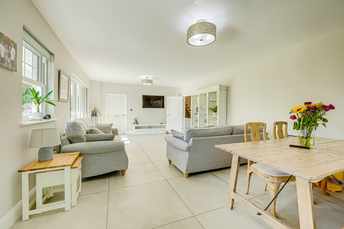 daws-heath-road-benfleet-ss7