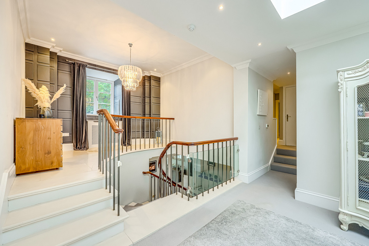 vicarage-hill-benfleet-ss7-3