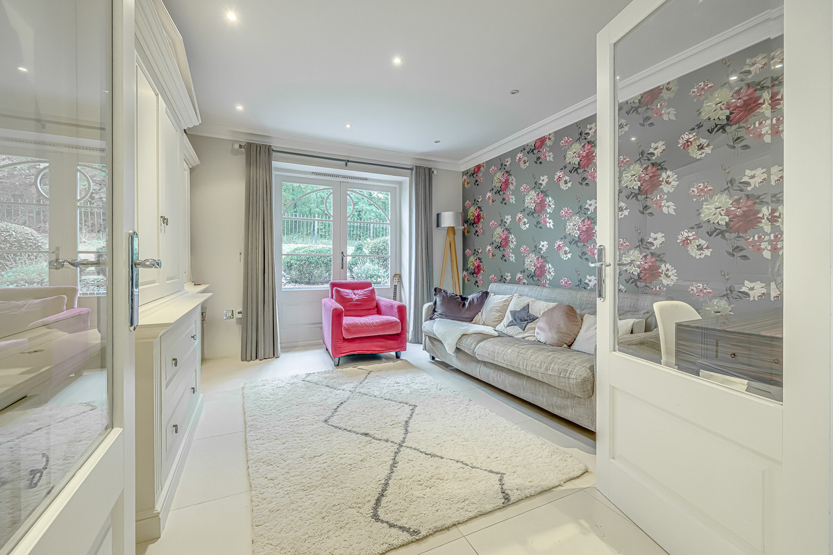 vicarage-hill-benfleet-ss7-3
