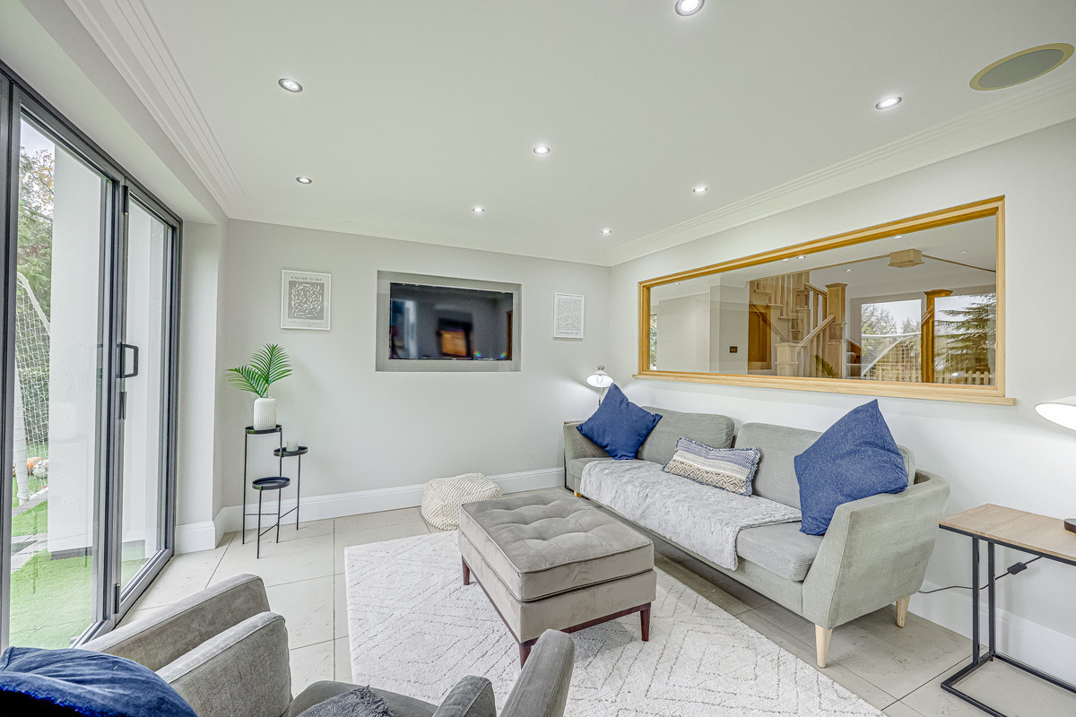 bowers-road-benfleet-ss7-1