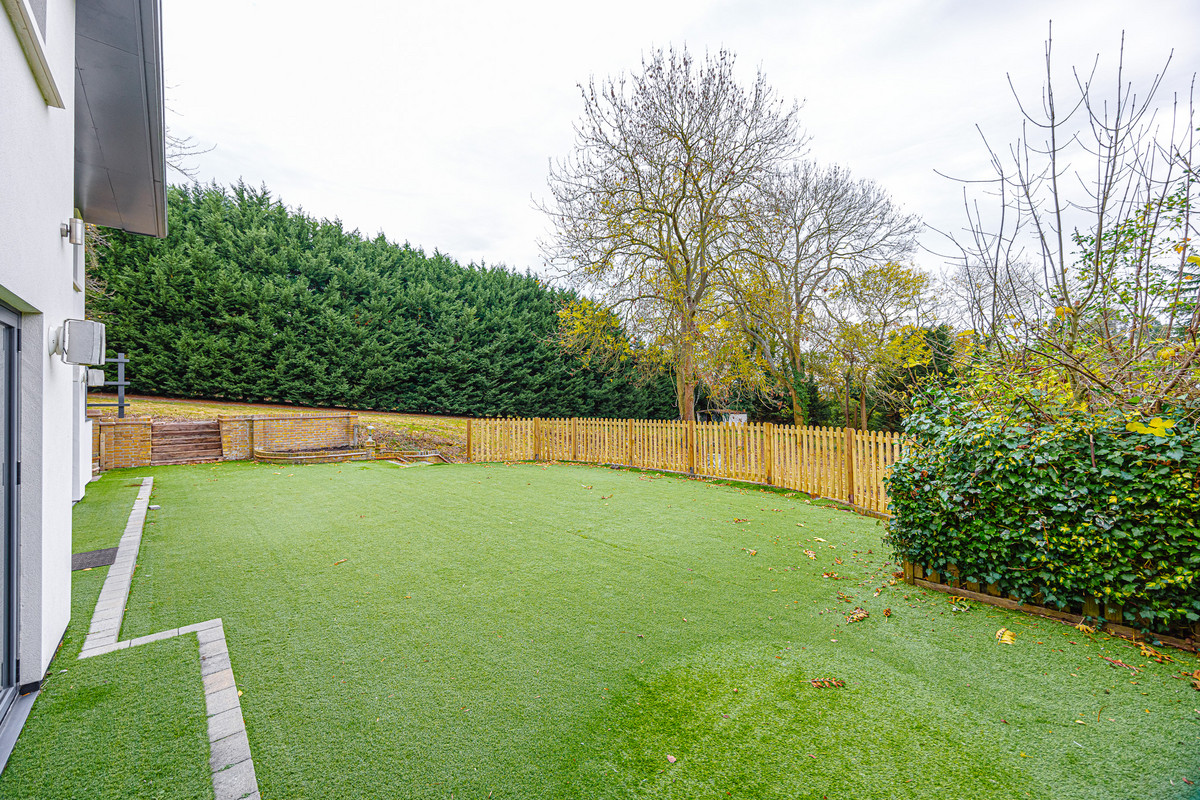 bowers-road-benfleet-ss7-1