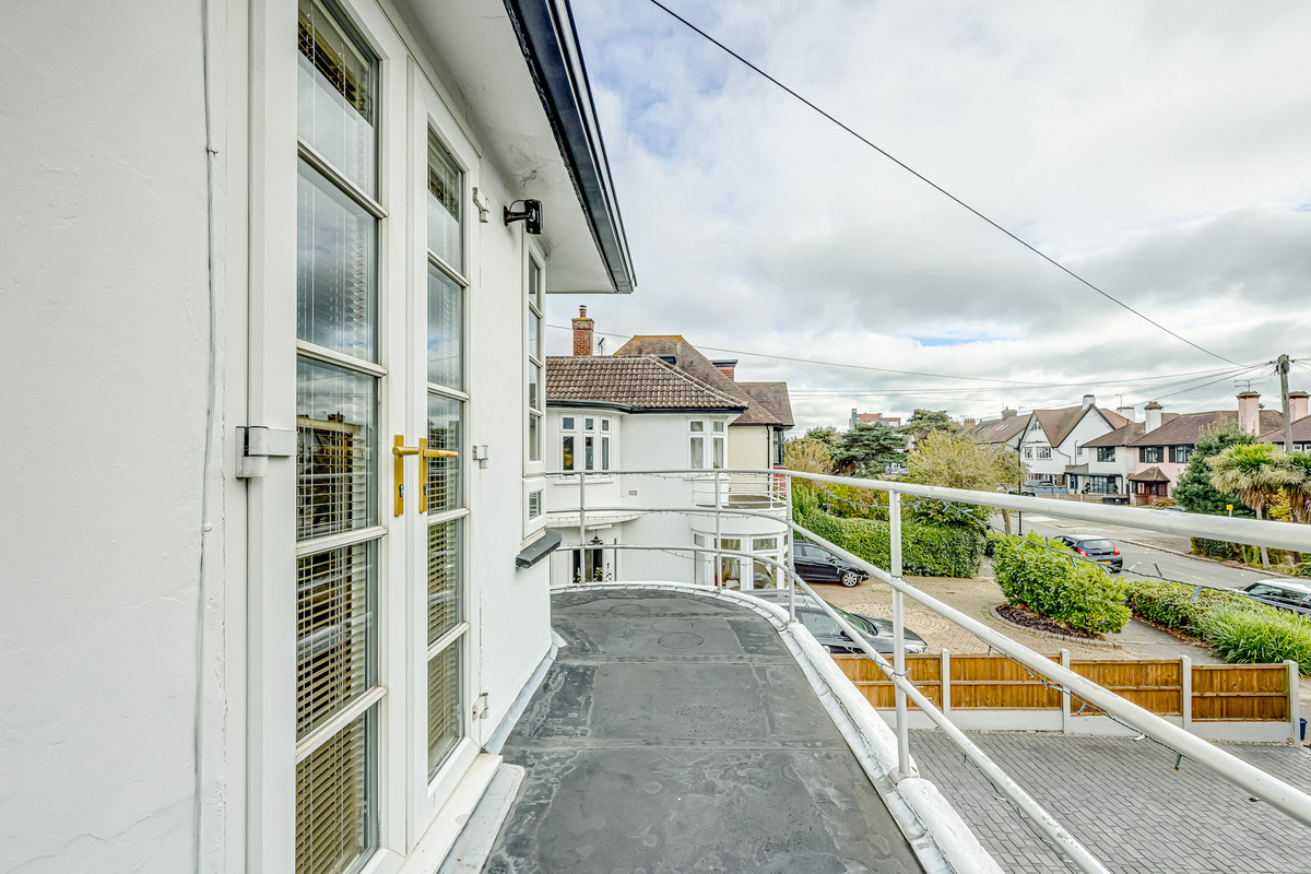second-avenue-westcliff-on-sea-ss0