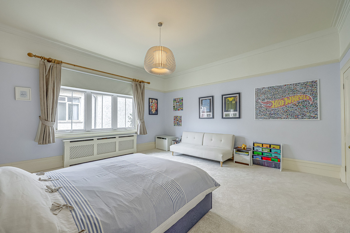 imperial-avenue-westcliff-on-sea-ss0-2