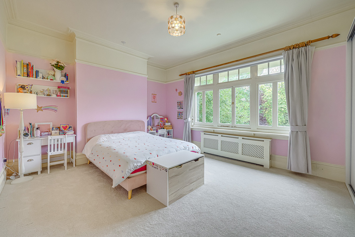 imperial-avenue-westcliff-on-sea-ss0-2