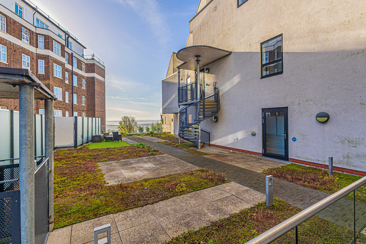 rectory-grove-leigh-on-sea-ss9-2