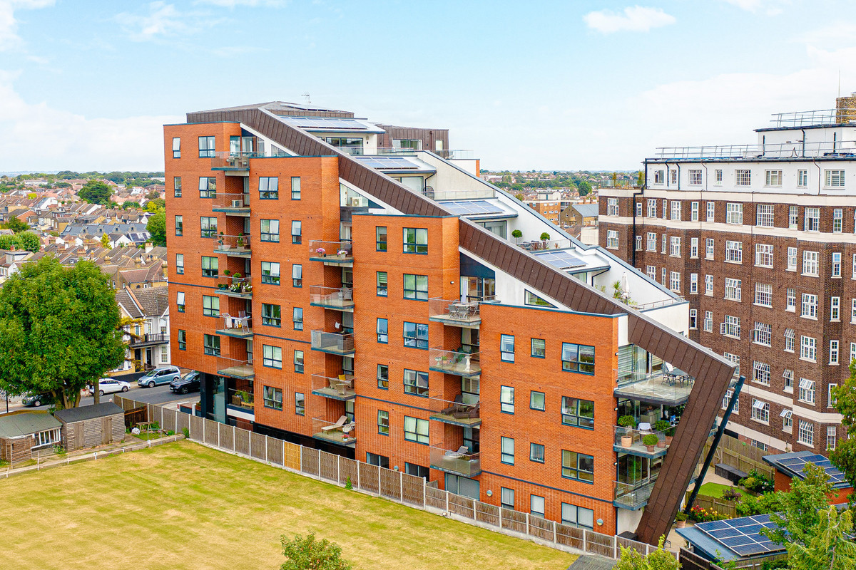 rectory-grove-leigh-on-sea-ss9-2