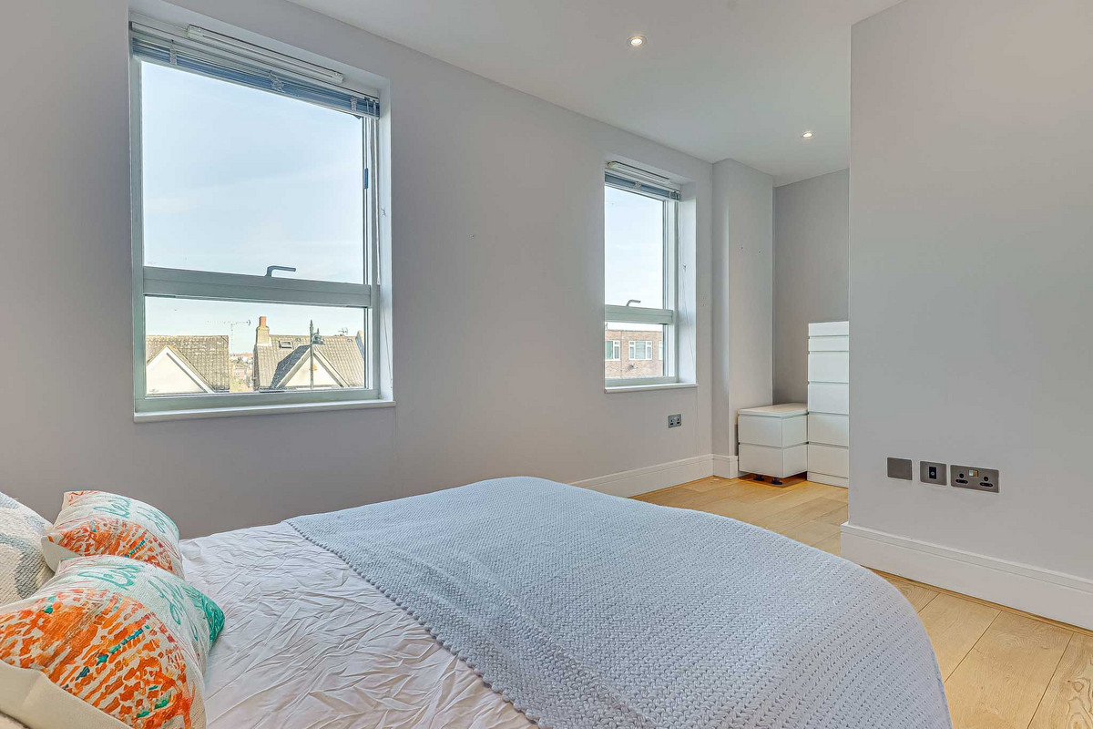 rectory-grove-leigh-on-sea-ss9-2