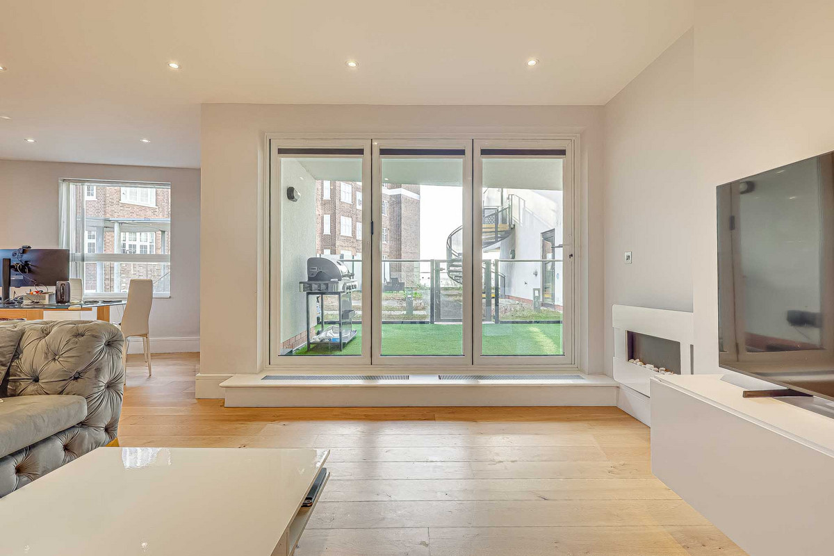 rectory-grove-leigh-on-sea-ss9-2