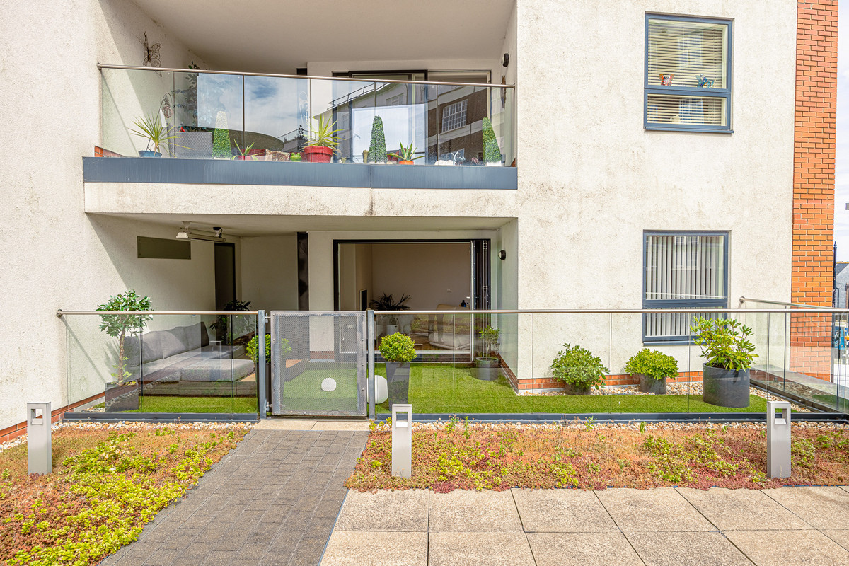 rectory-grove-leigh-on-sea-ss9-2