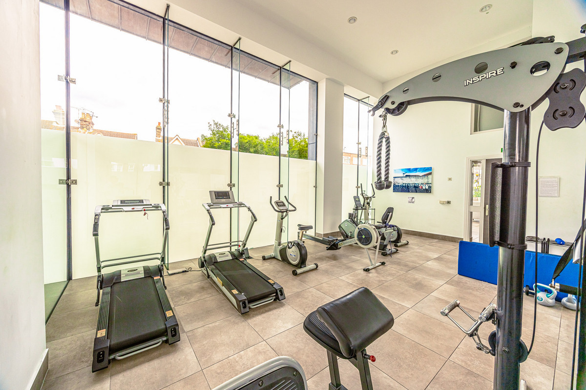 rectory-grove-leigh-on-sea-ss9-2