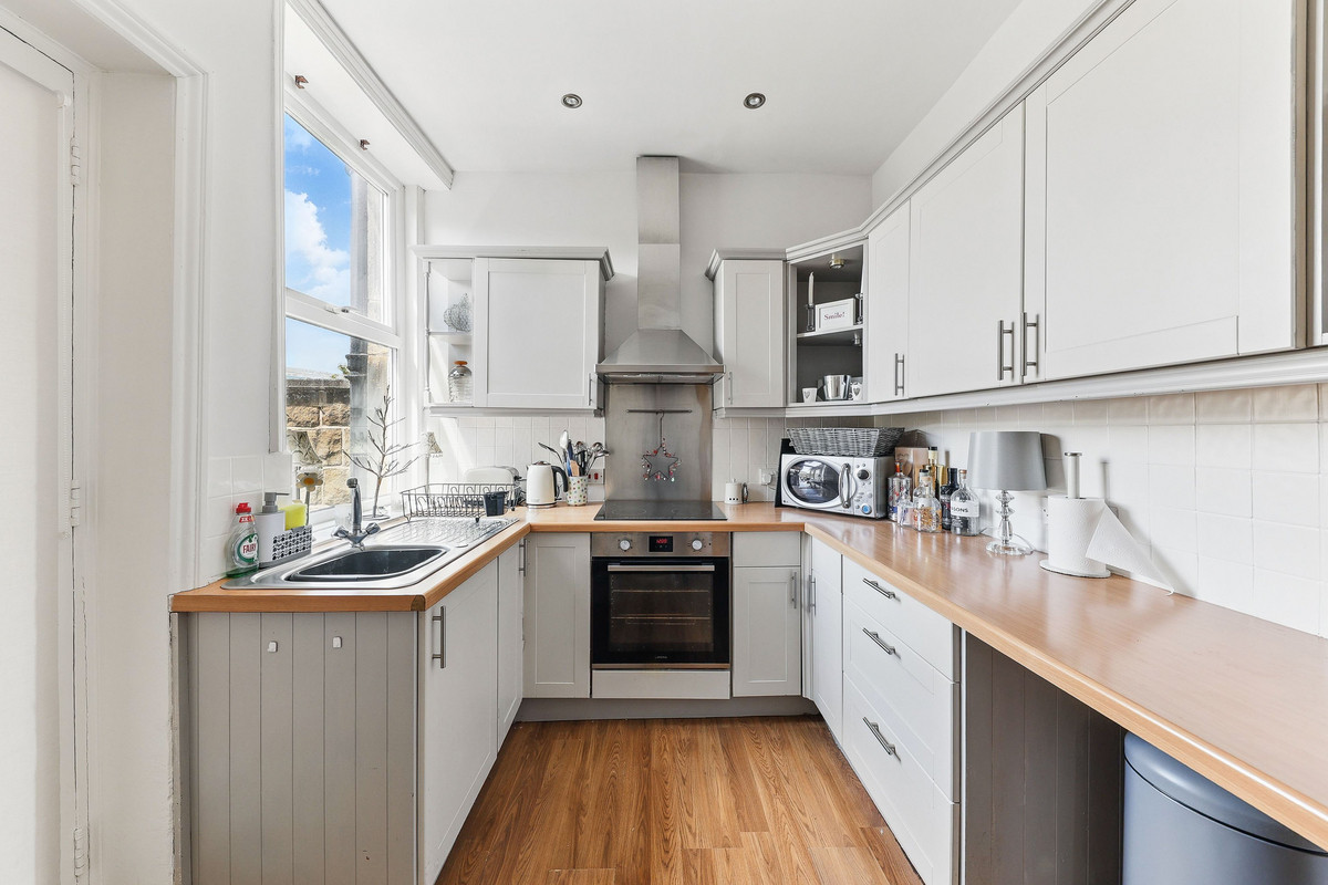 North Parade, Ilkley, LS29
