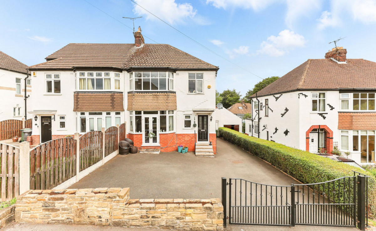 Park Lane, Guiseley, LS20