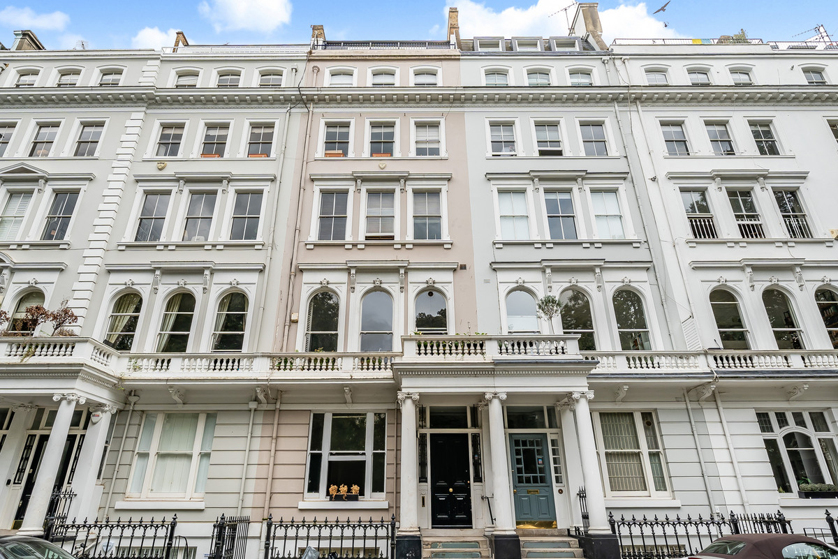Cornwall Gardens, London, SW7 Property
