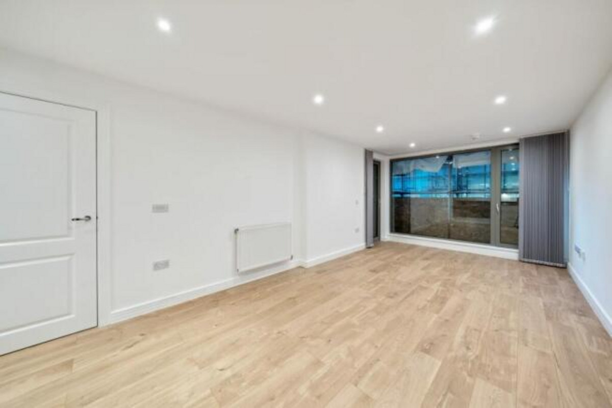 Crane Heights, Tottenham Hale, N17