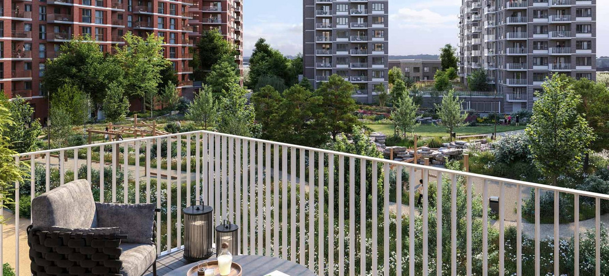 Lombard Square, Plumstead, SE28