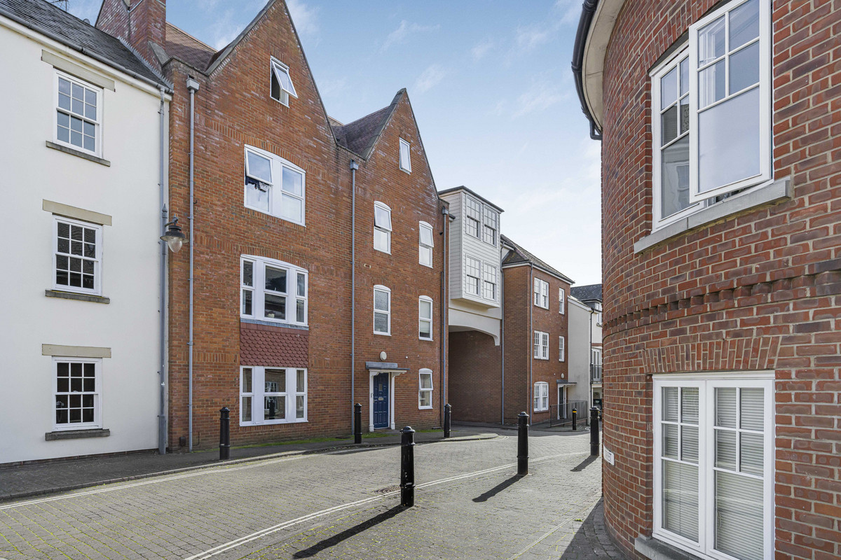 Properties for sale in Abingdon Thomas Merrifield