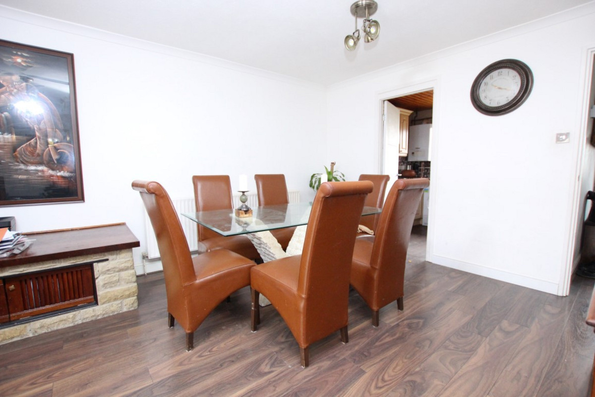 Maple Avenue, Kidlington Thomas Merrifield