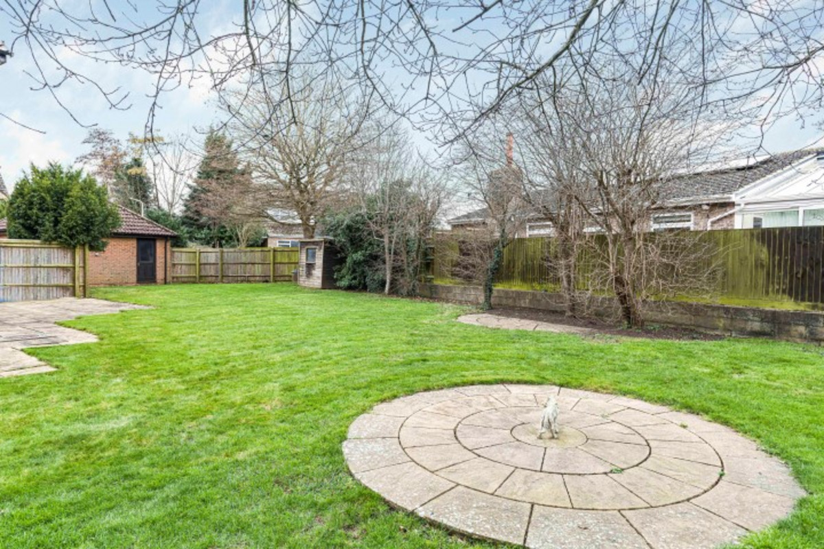 Foxdown Close, Kidlington Thomas Merrifield