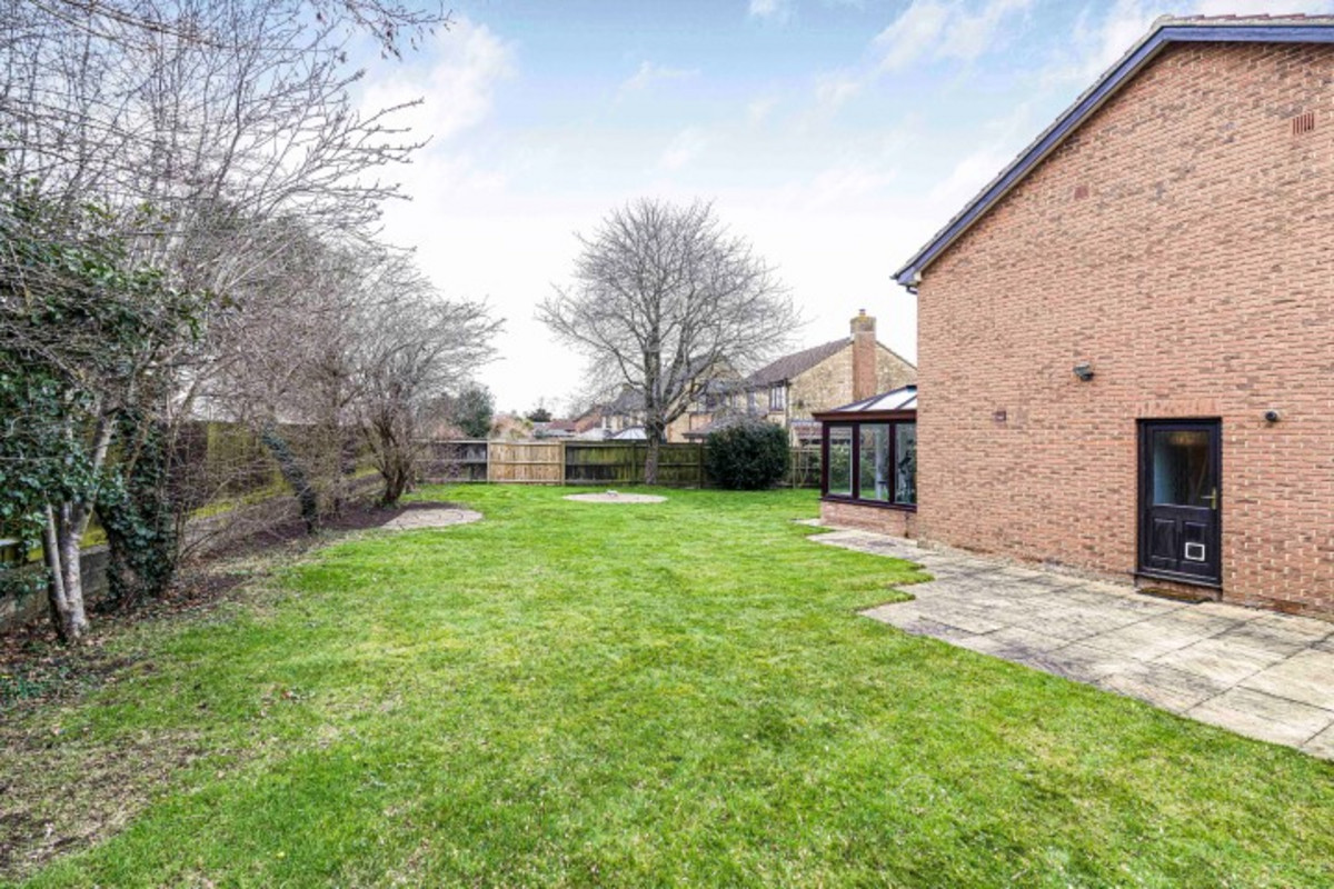 Foxdown Close, Kidlington Thomas Merrifield