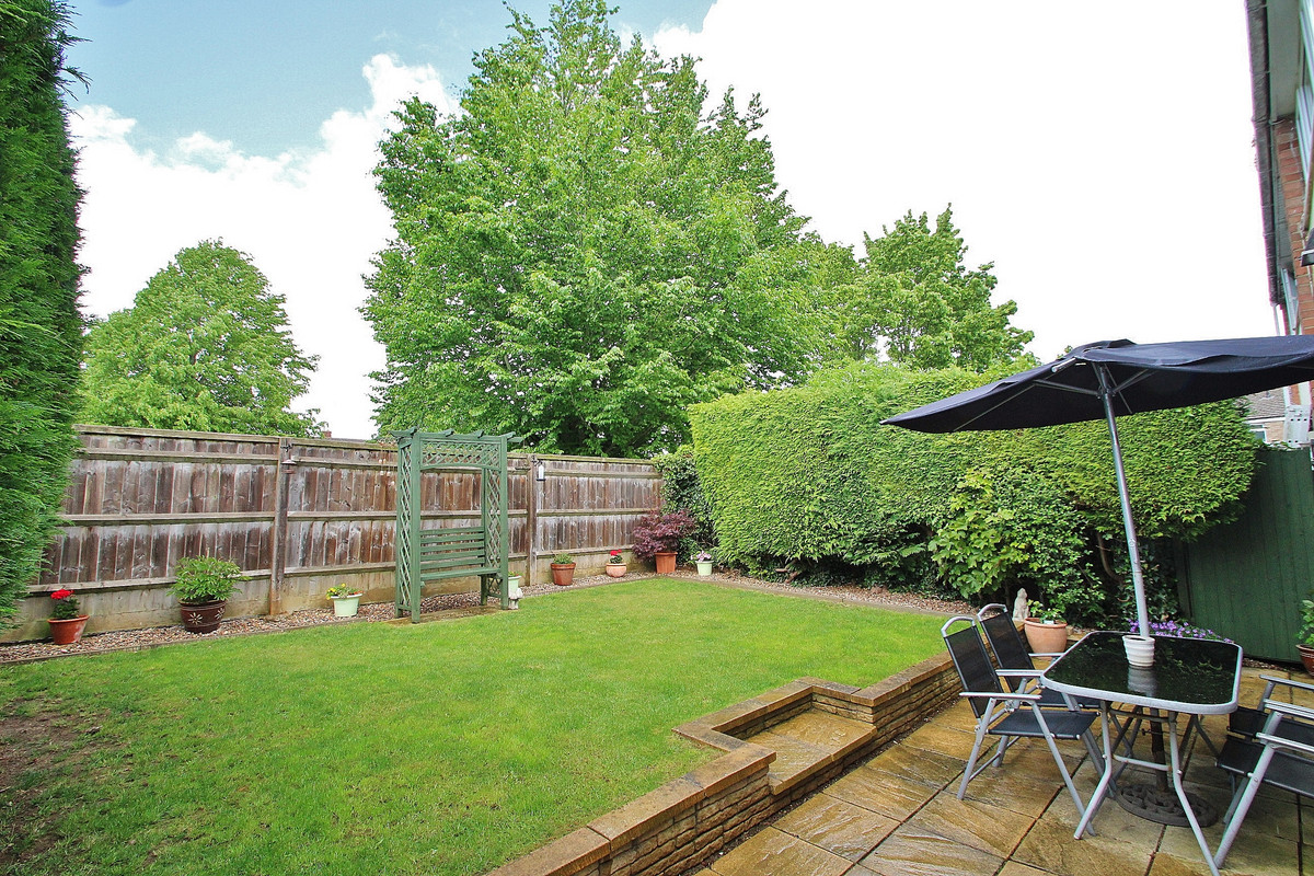 Burwell Drive, Witney Thomas Merrifield