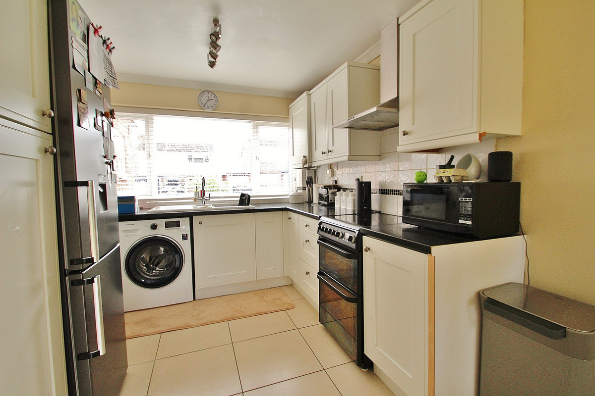 Burwell Drive, Witney Thomas Merrifield