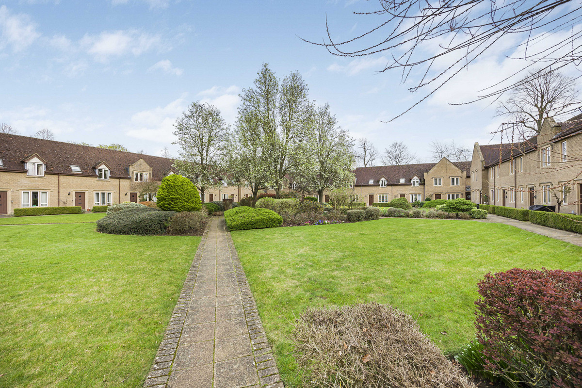 Kings End, Bicester Thomas Merrifield