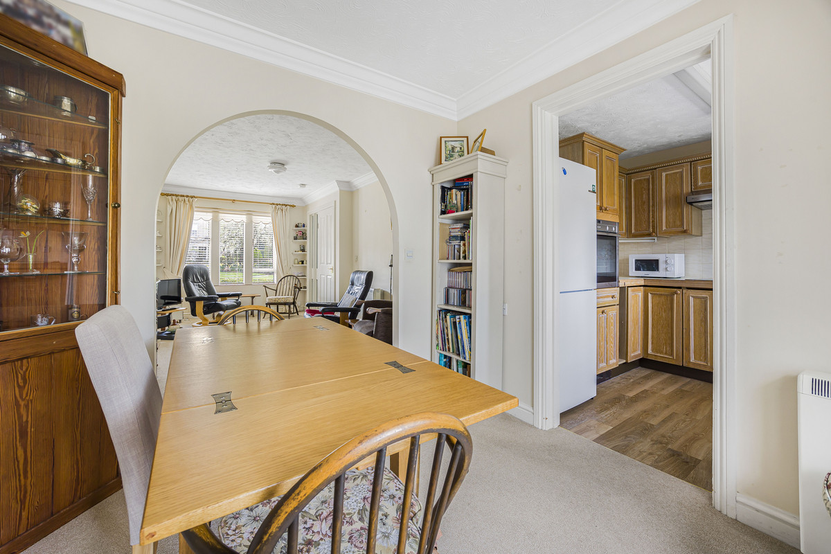 Kings End, Bicester Thomas Merrifield