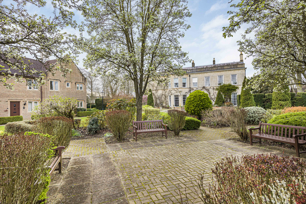 Kings End, Bicester Thomas Merrifield