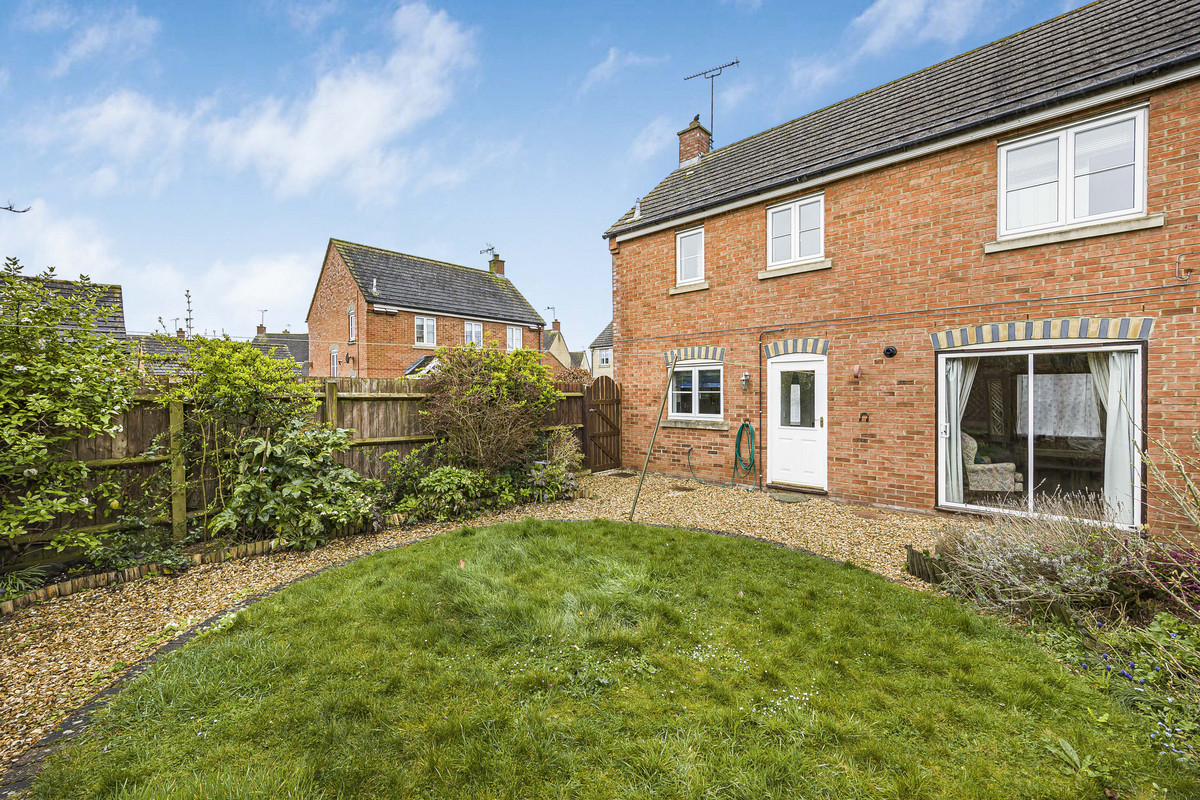 Corncrake Way, Bicester Thomas Merrifield