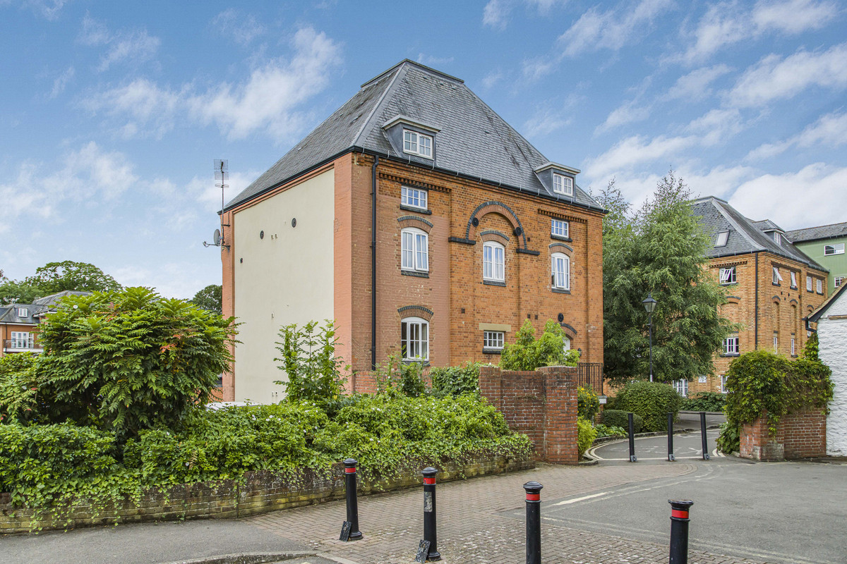 Properties for sale in Abingdon Thomas Merrifield