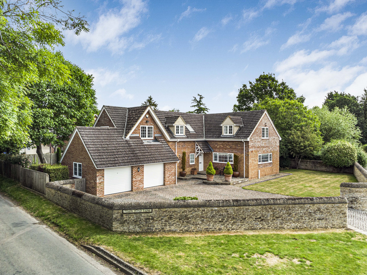 Properties for sale in Abingdon Thomas Merrifield