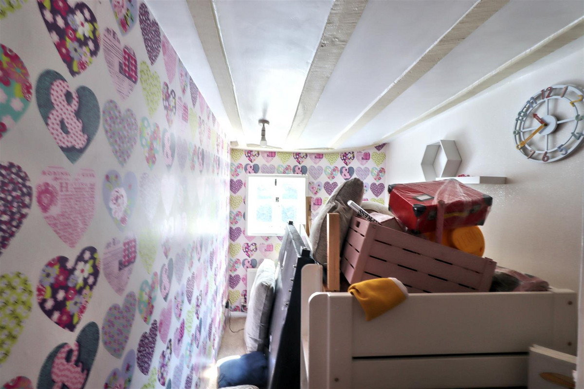 Ridding Bank, Stoke on Trent ST4 8SB