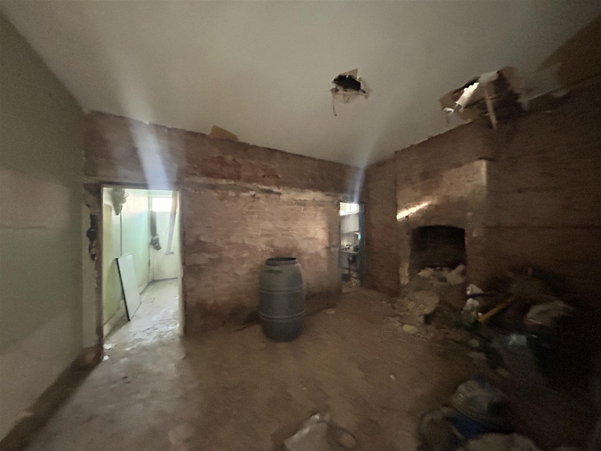 Arthur Street, Stone ST15 8HW