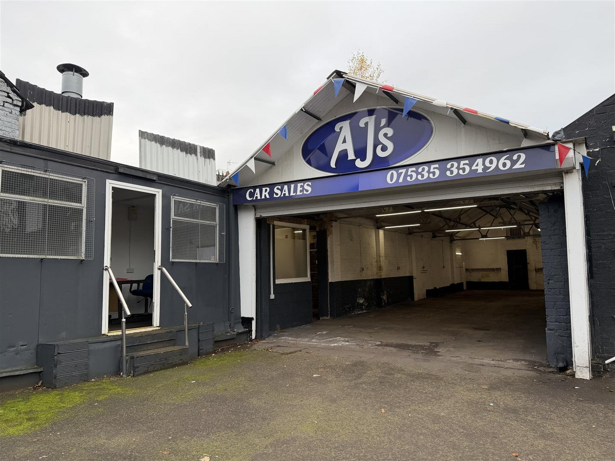 Ford Green Road, Stoke-on-Trent ST6 1NT