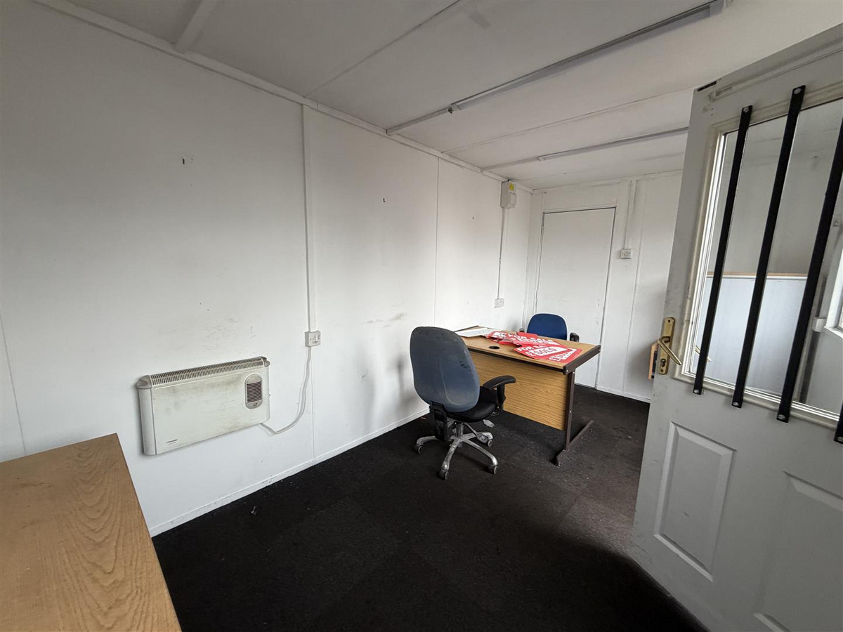 Ford Green Road, Stoke-on-Trent ST6 1NT