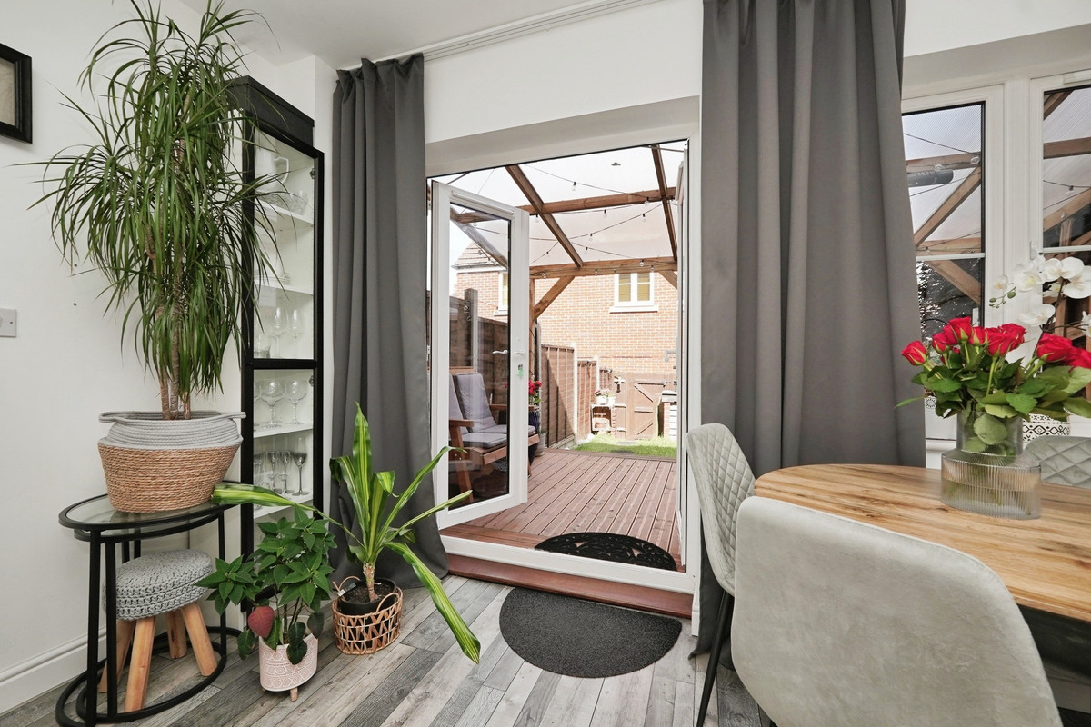 Property enquiry form background image