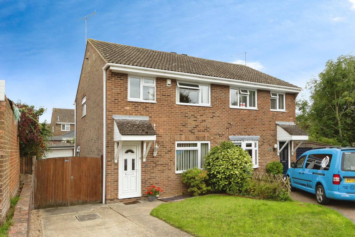 Property enquiry form background image